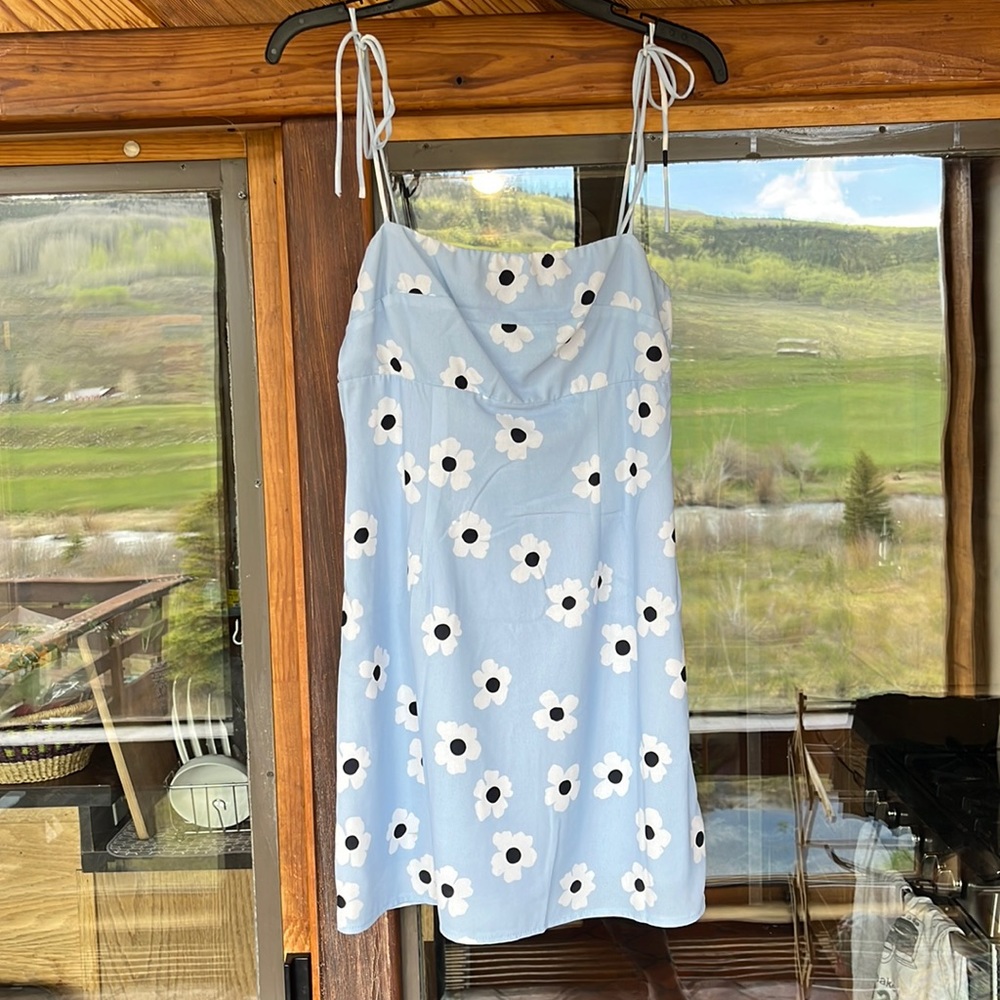 NWT blue floral mini dress